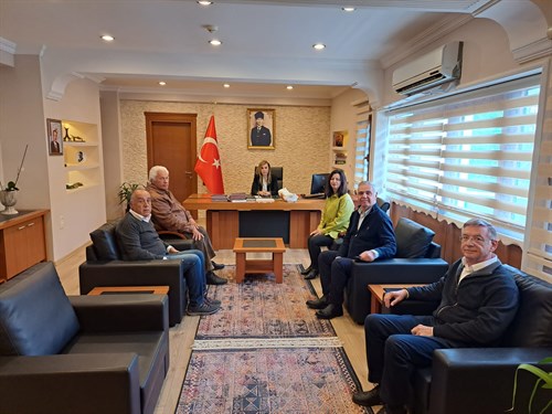 KAPTAN JUNE VAKFI KAYMAKAMIMIZI ZİYARET ETTİ.